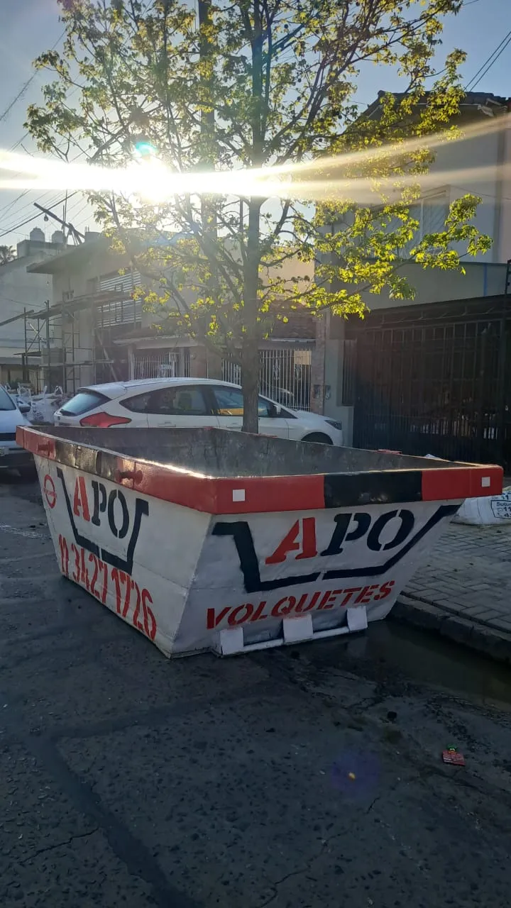 Volquete APO en la calle